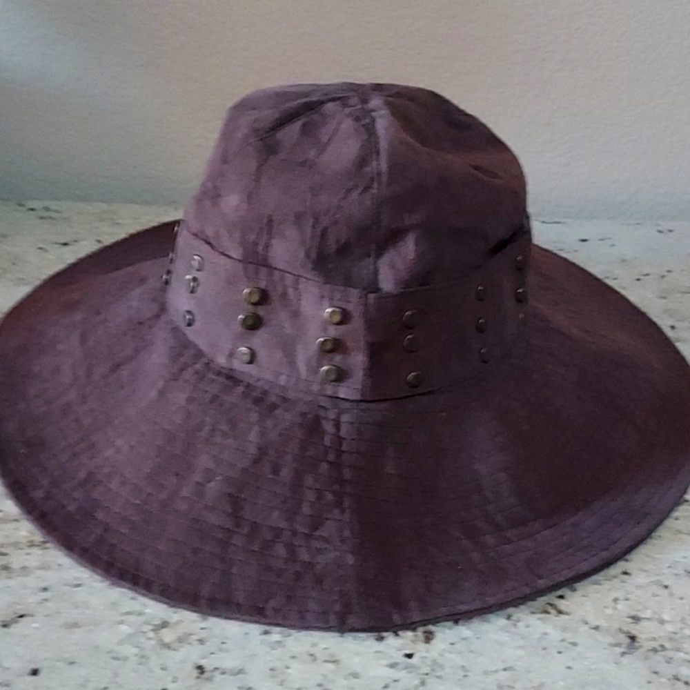Hammered Bronze Metal Rivent Embellishments-Bucket Hat. Size 16- Brown